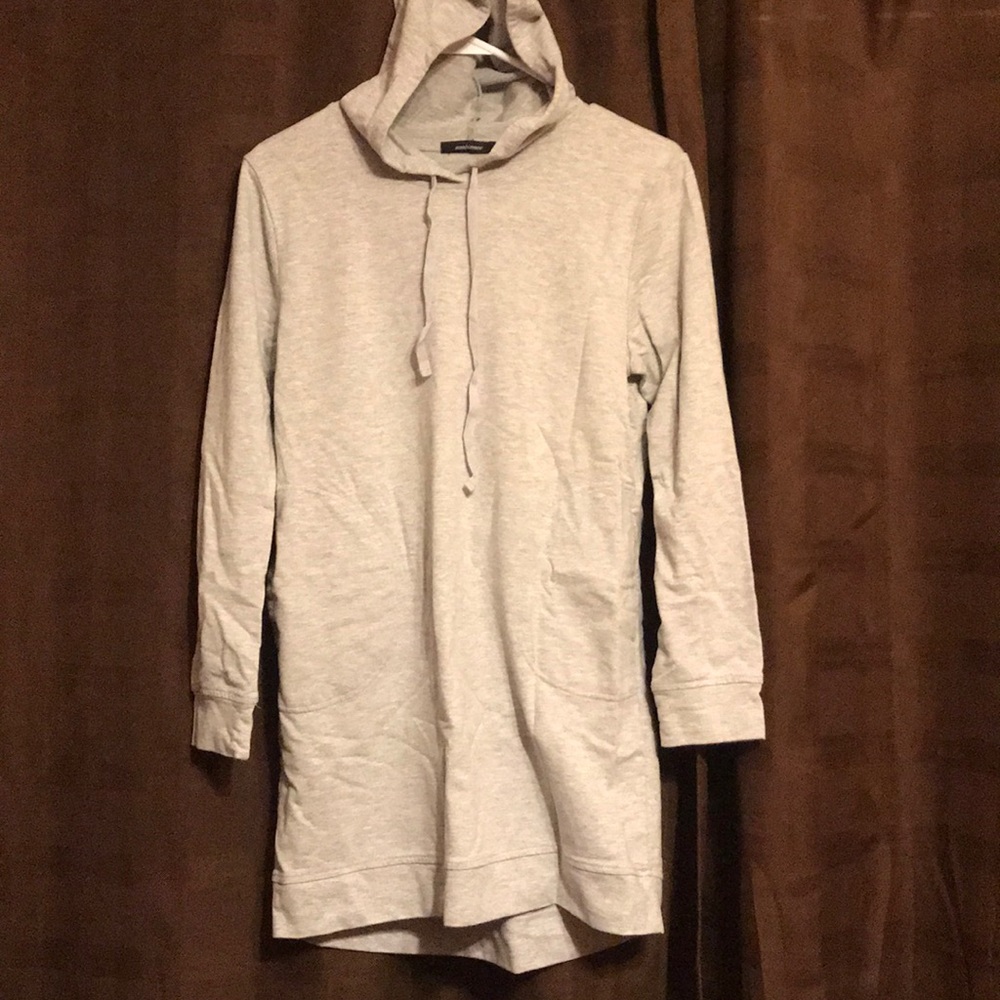 NEW-ish long sleeve hooded dress w/ pockets